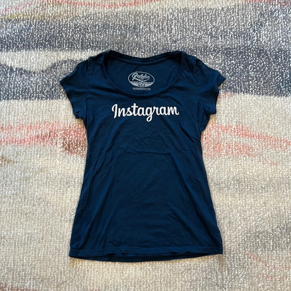 Brand New w/o tag Instagram Tee from Facebook campus in size S